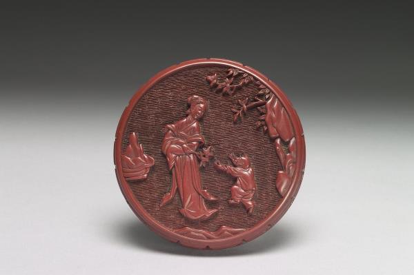 剔紅仕女戲童圓盒