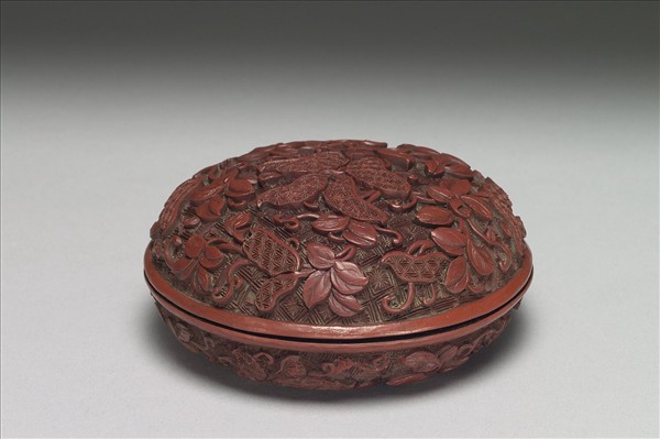 剔紅長生果圓盒