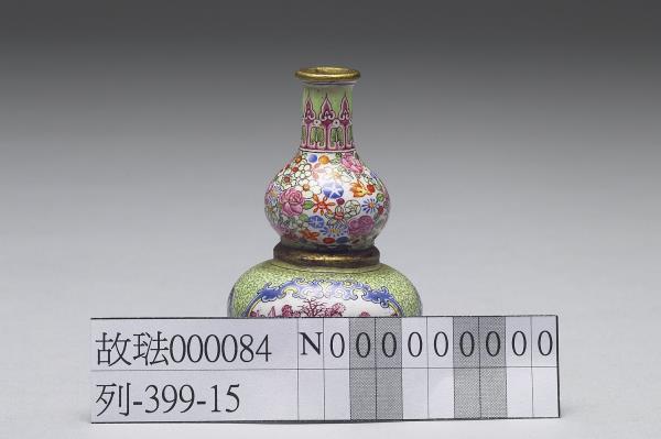 銅胎畫琺瑯山水瓶