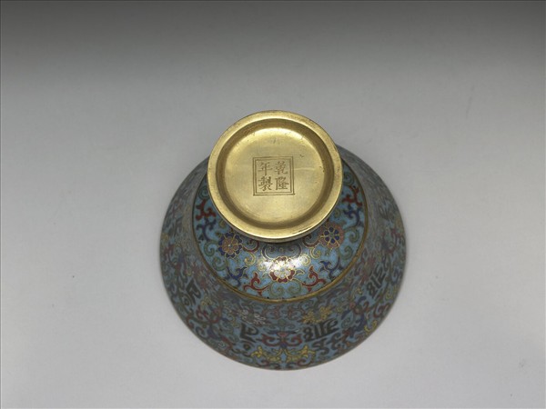 掐絲琺瑯高足杯