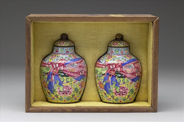 銅胎畫琺瑯包袱紋蓋罐