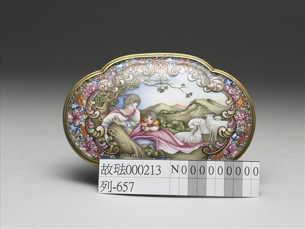 銅胎畫琺瑯海棠式盒