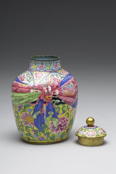 銅胎畫琺瑯包袱紋蓋罐