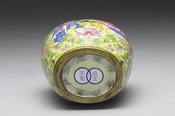 銅胎畫琺瑯包袱紋蓋罐