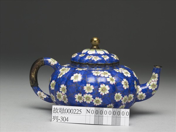 銅胎畫琺瑯冰梅紋壺