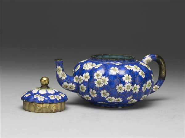 銅胎畫琺瑯冰梅紋壺