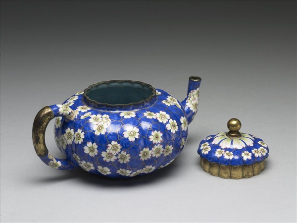 銅胎畫琺瑯冰梅紋壺