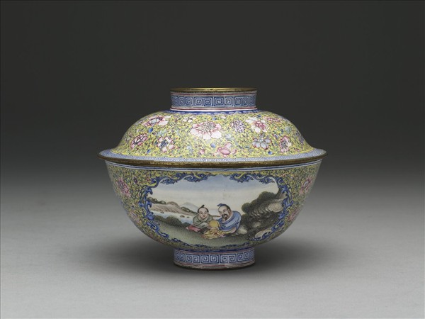 銅胎畫琺瑯黃地彩花開光人物蓋碗