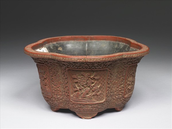 剔紅花卉五瓣式花盆