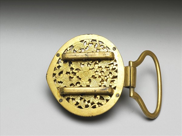 銅鎏金鑲雕玉鏤空雲龍紋帶環