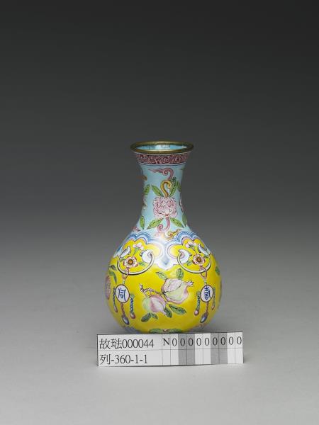 銅胎畫琺瑯壽同山岳觀音瓶