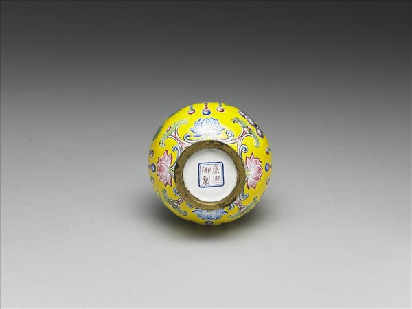 銅胎畫琺瑯福共海天觀音瓶