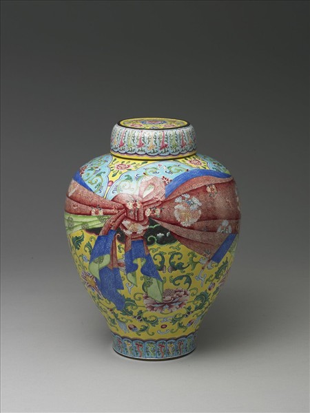 銅胎畫琺瑯包袱紋蓋罐