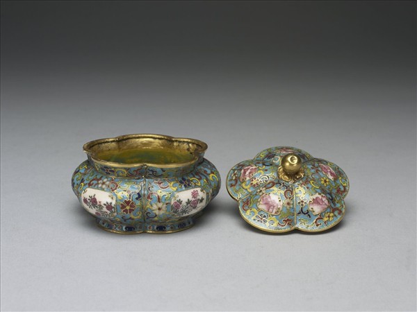 金胎掐絲兼畫琺瑯花卉紋蓋罐