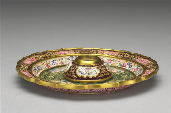 金胎琺瑯盤