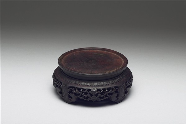 紫檀番蓮紋木座