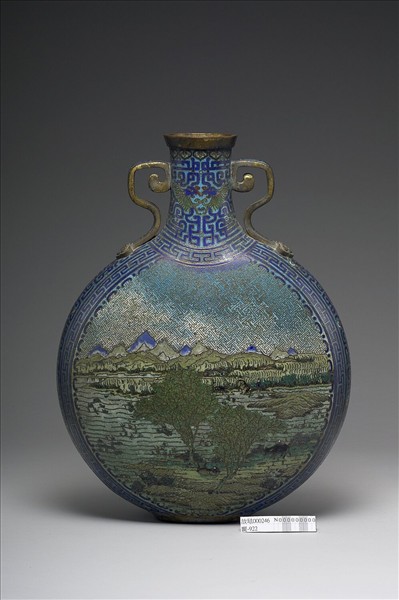 掐絲琺瑯春耕圖扁壺