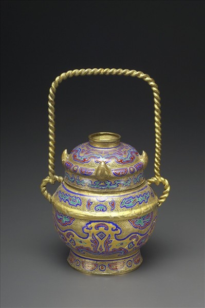 銅胎畫琺瑯提梁卣