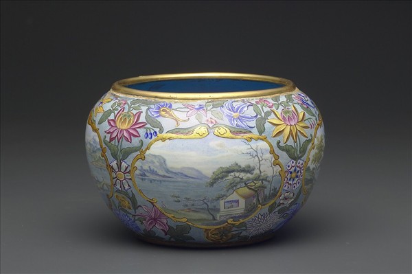 銅胎畫琺瑯山水人物圖鉢