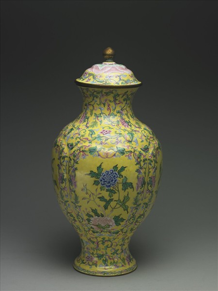 銅胎畫琺瑯海棠式蓋罐