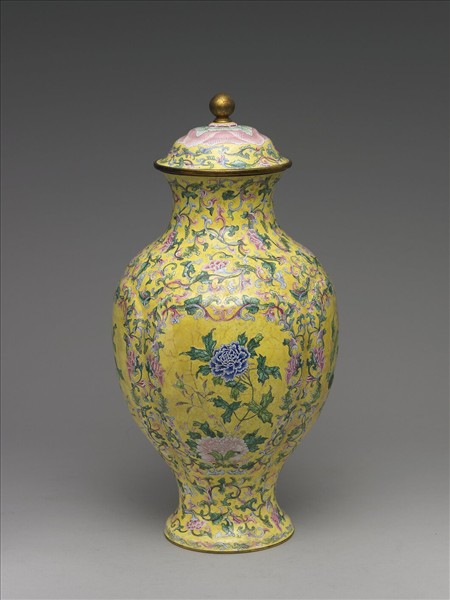 銅胎畫琺瑯海棠式蓋罐