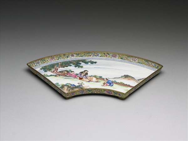 畫琺瑯五彩人物盤