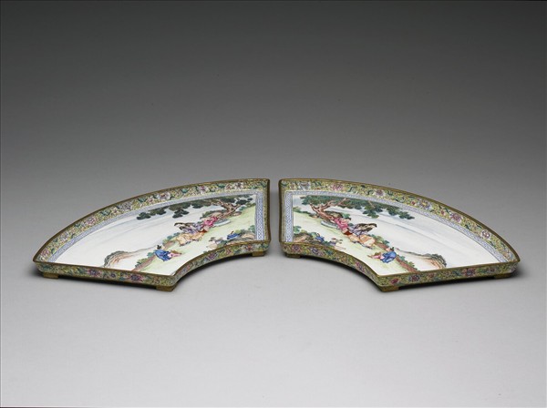 畫琺瑯五彩人物盤