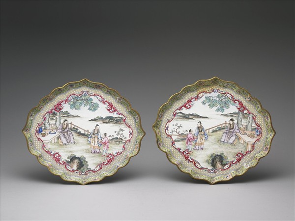 畫琺瑯五彩人物盤