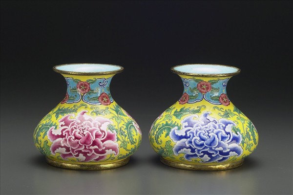 銅胎畫琺瑯石榴式瓶