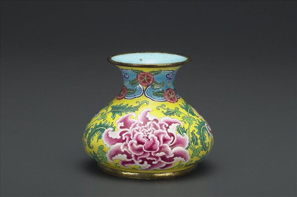 銅胎畫琺瑯石榴式瓶