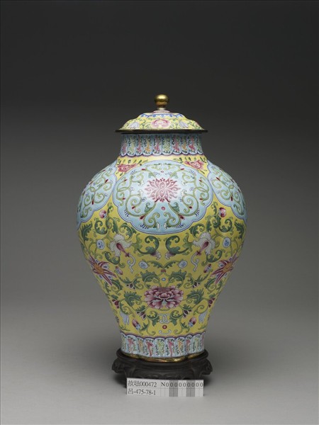 銅胎畫琺瑯海棠式蓋罐