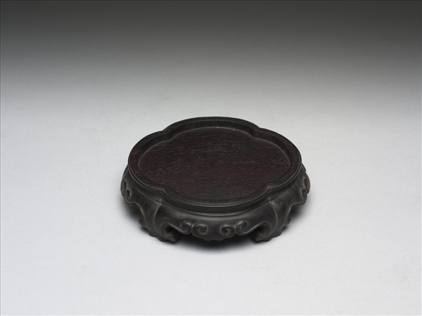 紫檀海棠形木座