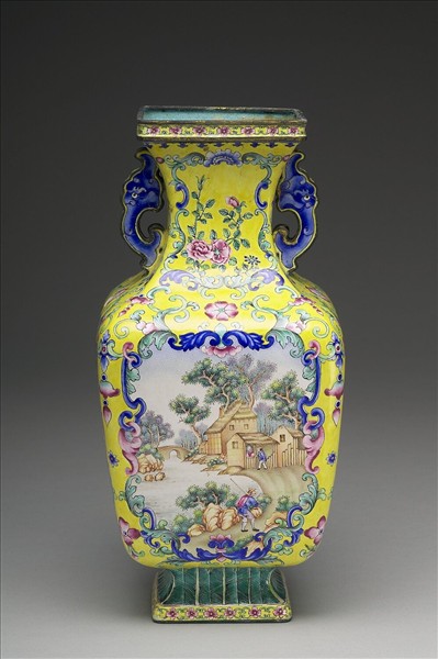 銅胎畫琺瑯方瓶