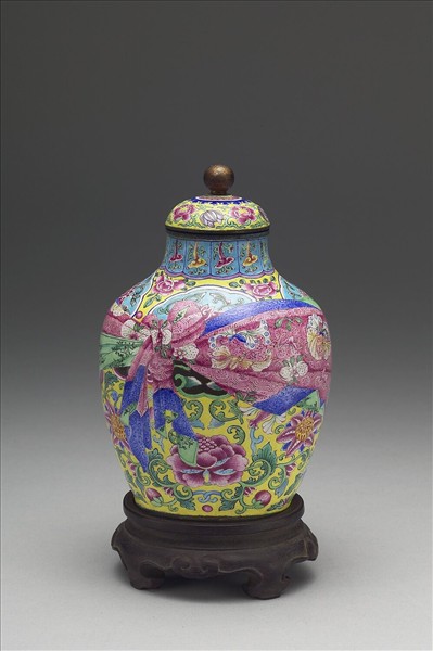 銅胎畫琺瑯包袱紋蓋罐