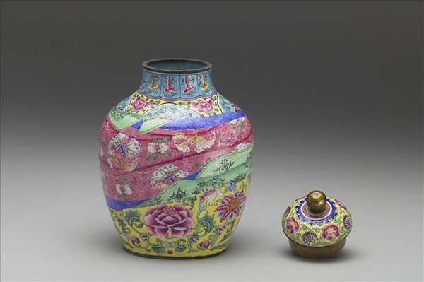 銅胎畫琺瑯包袱紋蓋罐