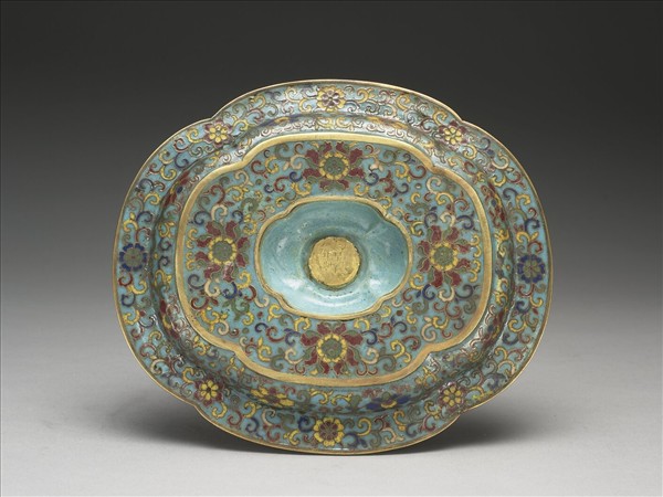 金胎掐絲琺瑯兼畫琺瑯盤