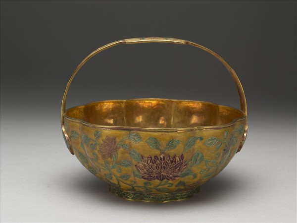 金胎內填琺瑯花籃