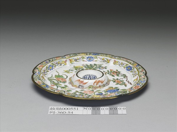 銅胎畫琺瑯山水花卉杯盤