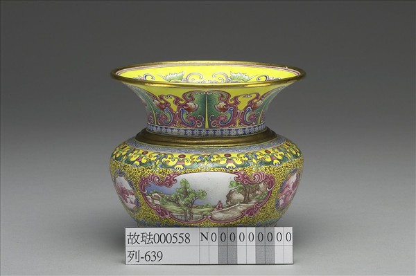 銅胎畫琺瑯山水渣斗