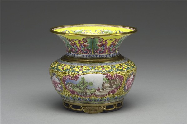 銅胎畫琺瑯山水渣斗