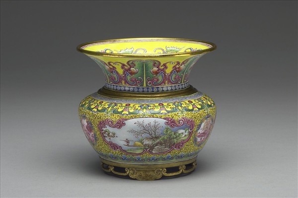 銅胎畫琺瑯山水渣斗