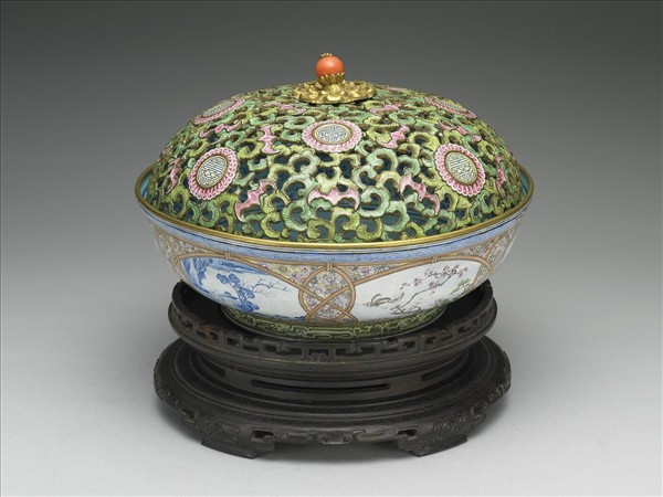 銅胎畫琺瑯花薰