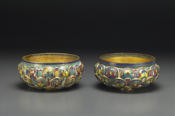 掐絲琺瑯蓮瓣式爐