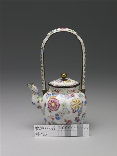 銅胎畫琺瑯皮球花紋提梁壺
