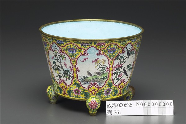 銅胎畫琺瑯花鳥圖筆洗