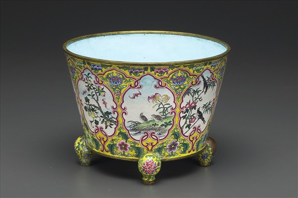 銅胎畫琺瑯花鳥圖筆洗