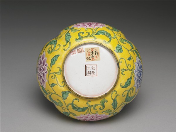 銅胎畫琺瑯花籃