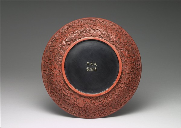 剔紅群芳競秀花卉圓盤