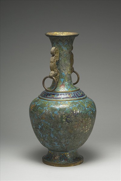 掐絲琺瑯纏枝牡丹紋瓶