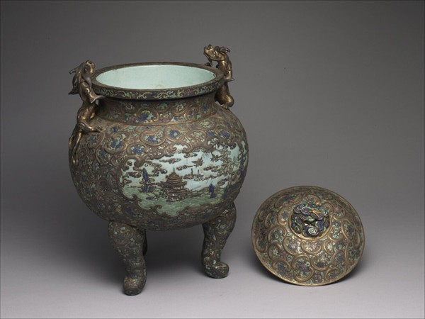 銀胎內填琺瑯鼎式爐